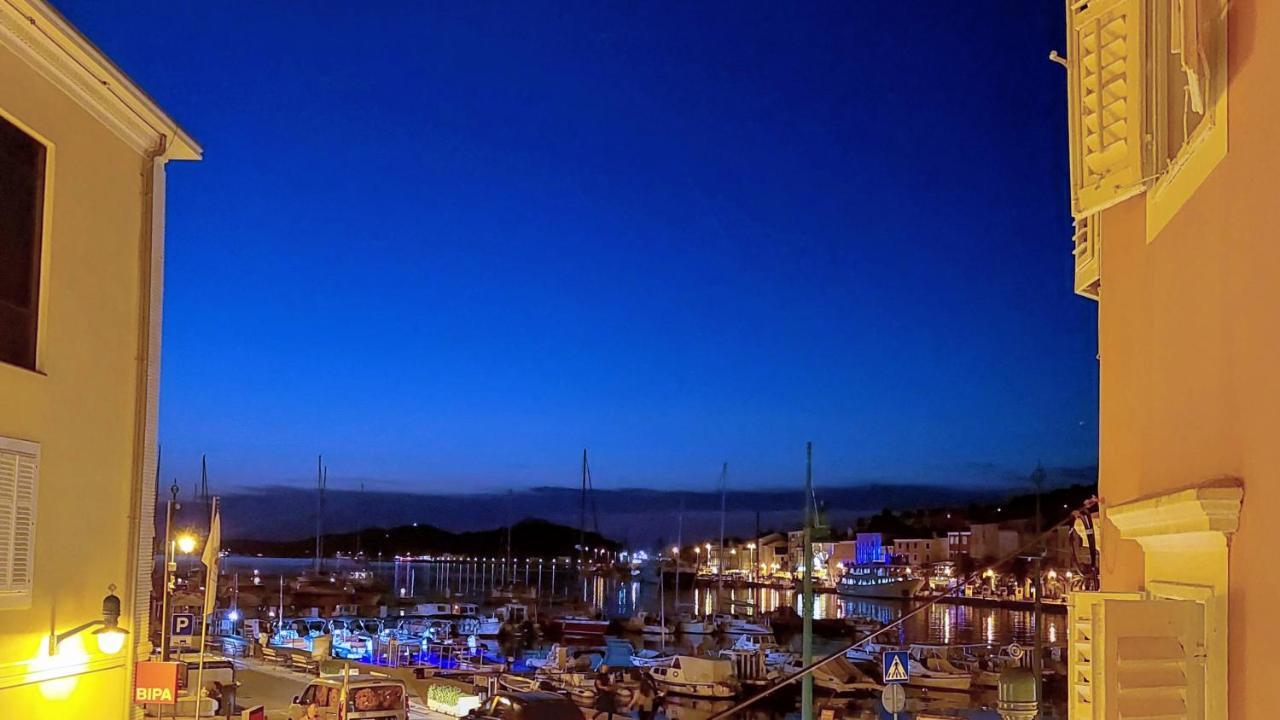 Casa Di Castello Lägenhet Mali Lošinj Exteriör bild