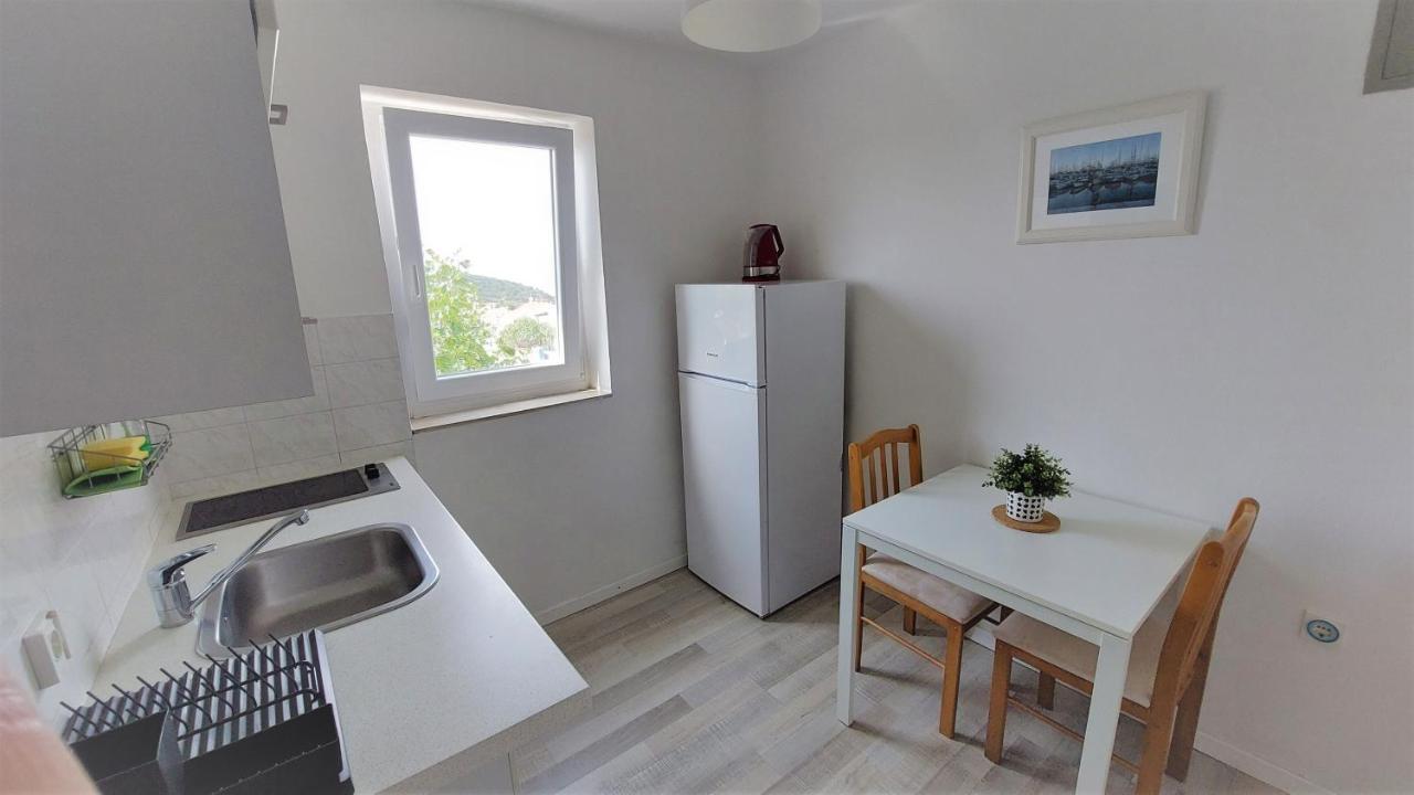 Casa Di Castello Lägenhet Mali Lošinj Exteriör bild